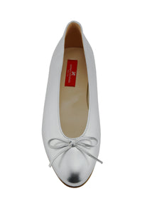 Ballerina con fiocco in pelle laminata argento BA72